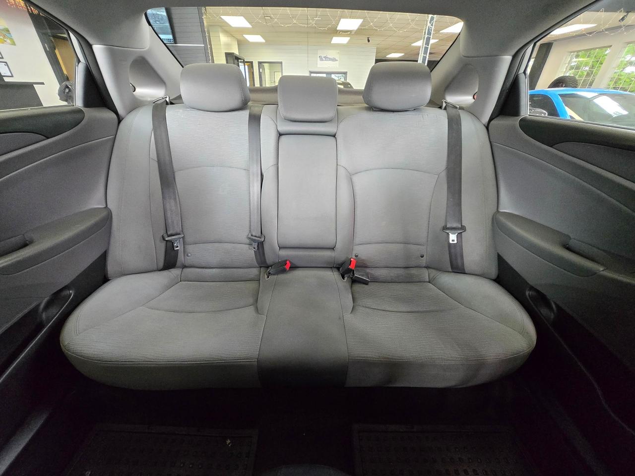 2014 Hyundai Sonata Hybrid 4dr Sdn | ALL CREDIT ACCEPTED!! - Photo #19