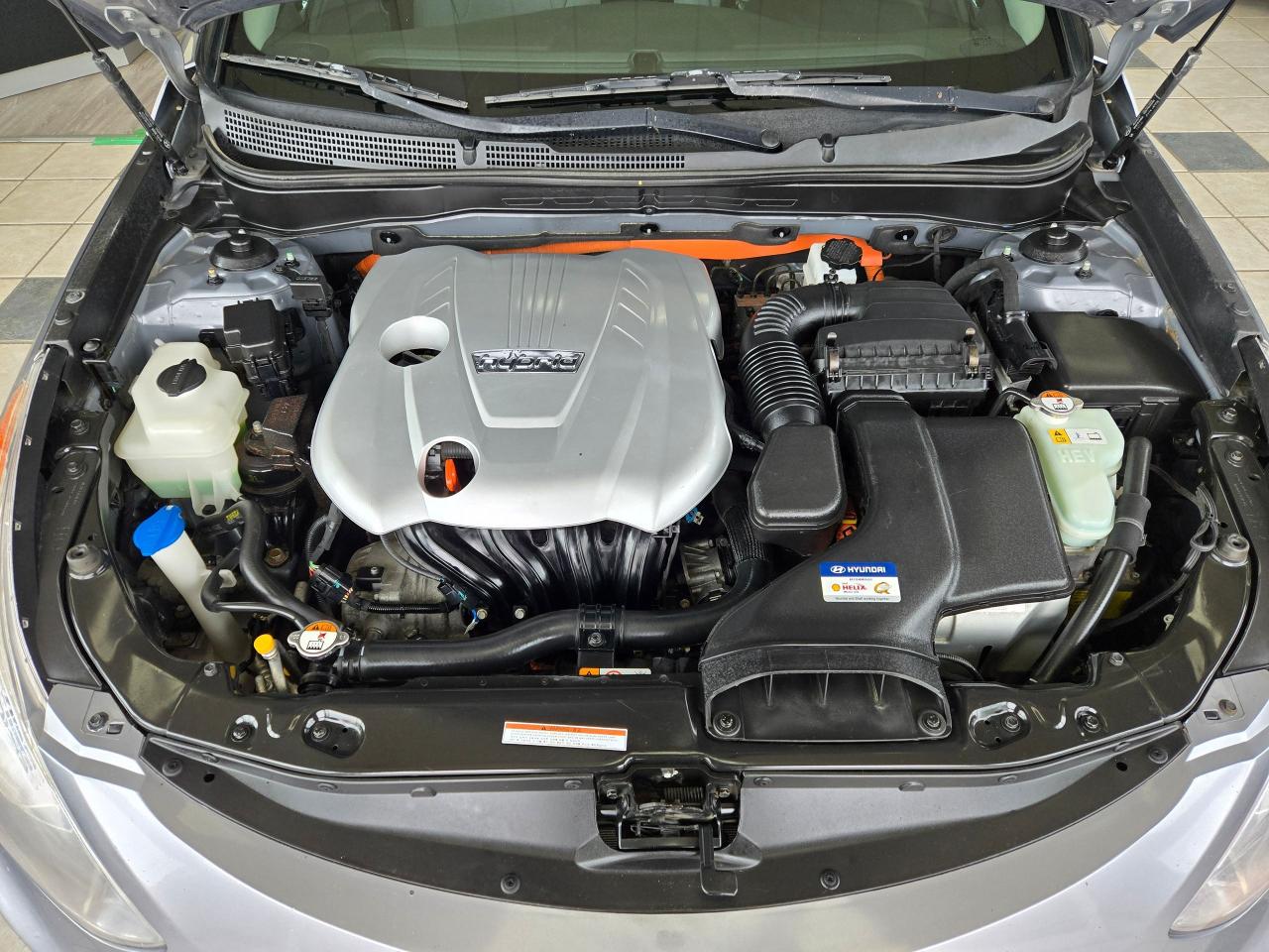 2014 Hyundai Sonata Hybrid 4dr Sdn | ALL CREDIT ACCEPTED!! - Photo #21