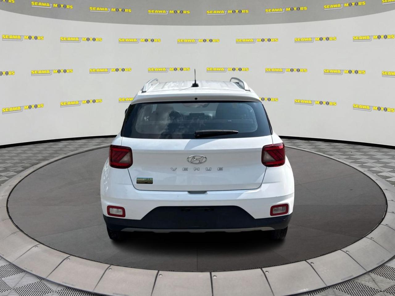 2023 Hyundai Venue  - Photo #4