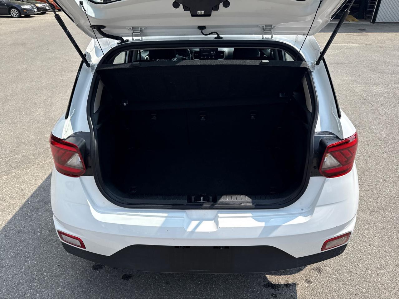 2023 Hyundai Venue  - Photo #11