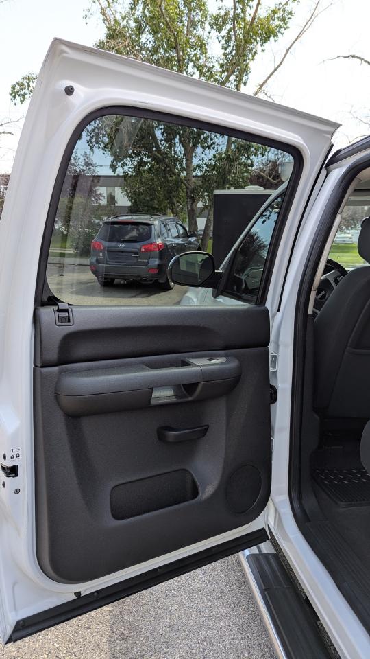 2012 GMC Sierra 1500 4WD CREW CAB 143.5" SLE - Photo #16