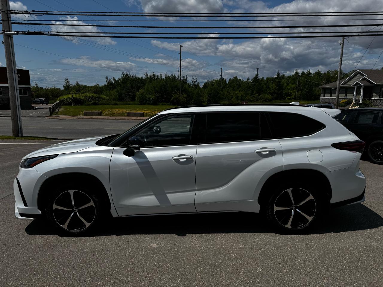2022 Toyota Highlander XSE Photo4