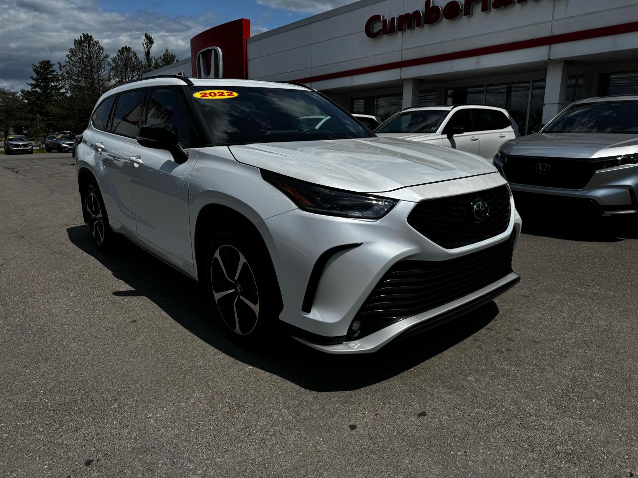 2022 Toyota Highlander XSE Photo1