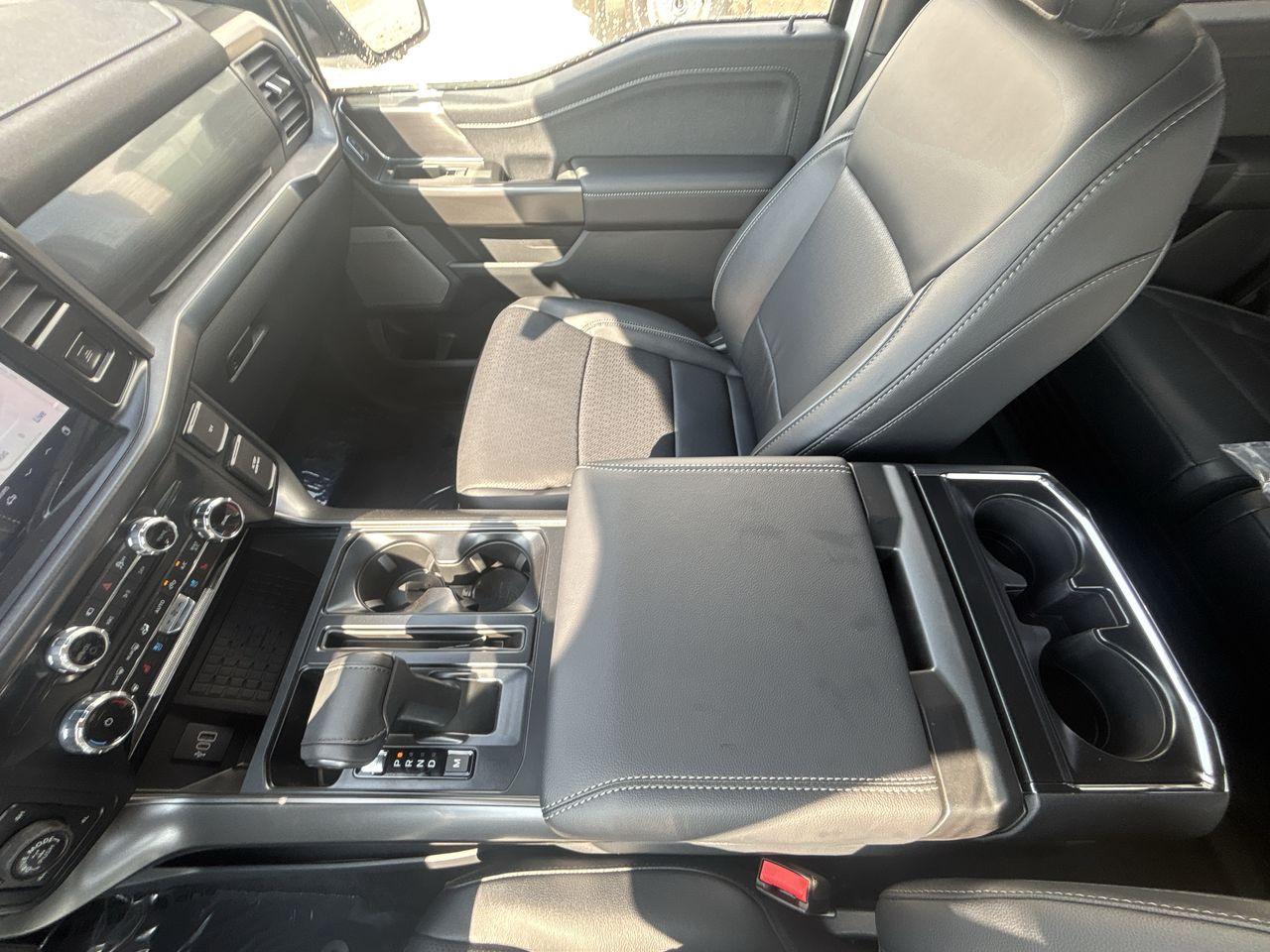 2025 Ford F-150 Lariat 4WD SuperCrew 6.5' Box Photo5