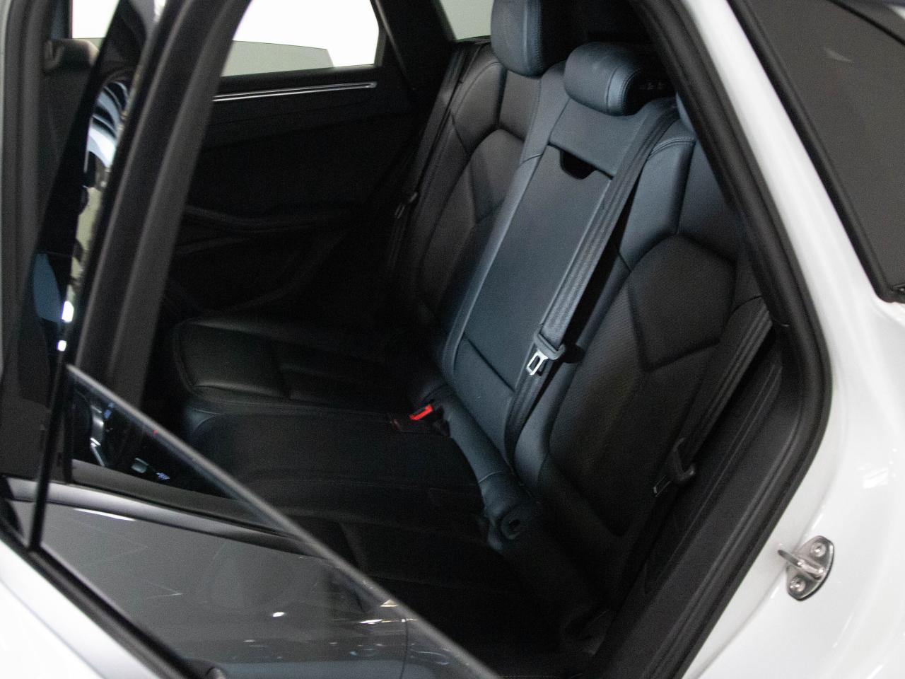 2021 Porsche Macan PREMIUM PLUS PKG | BOSE | PANO Photo