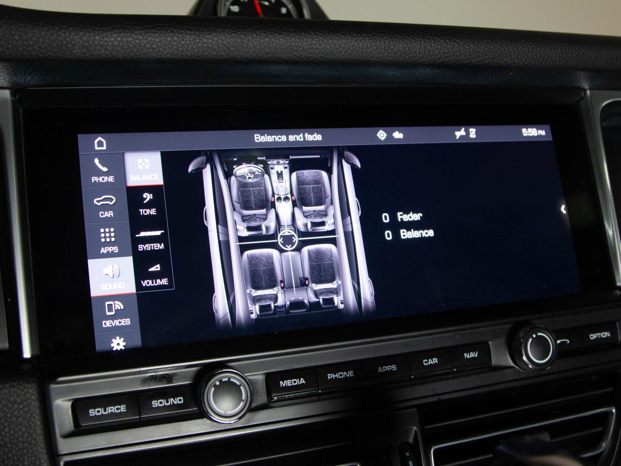 2021 Porsche Macan PREMIUM PLUS PKG | BOSE | PANO Photo
