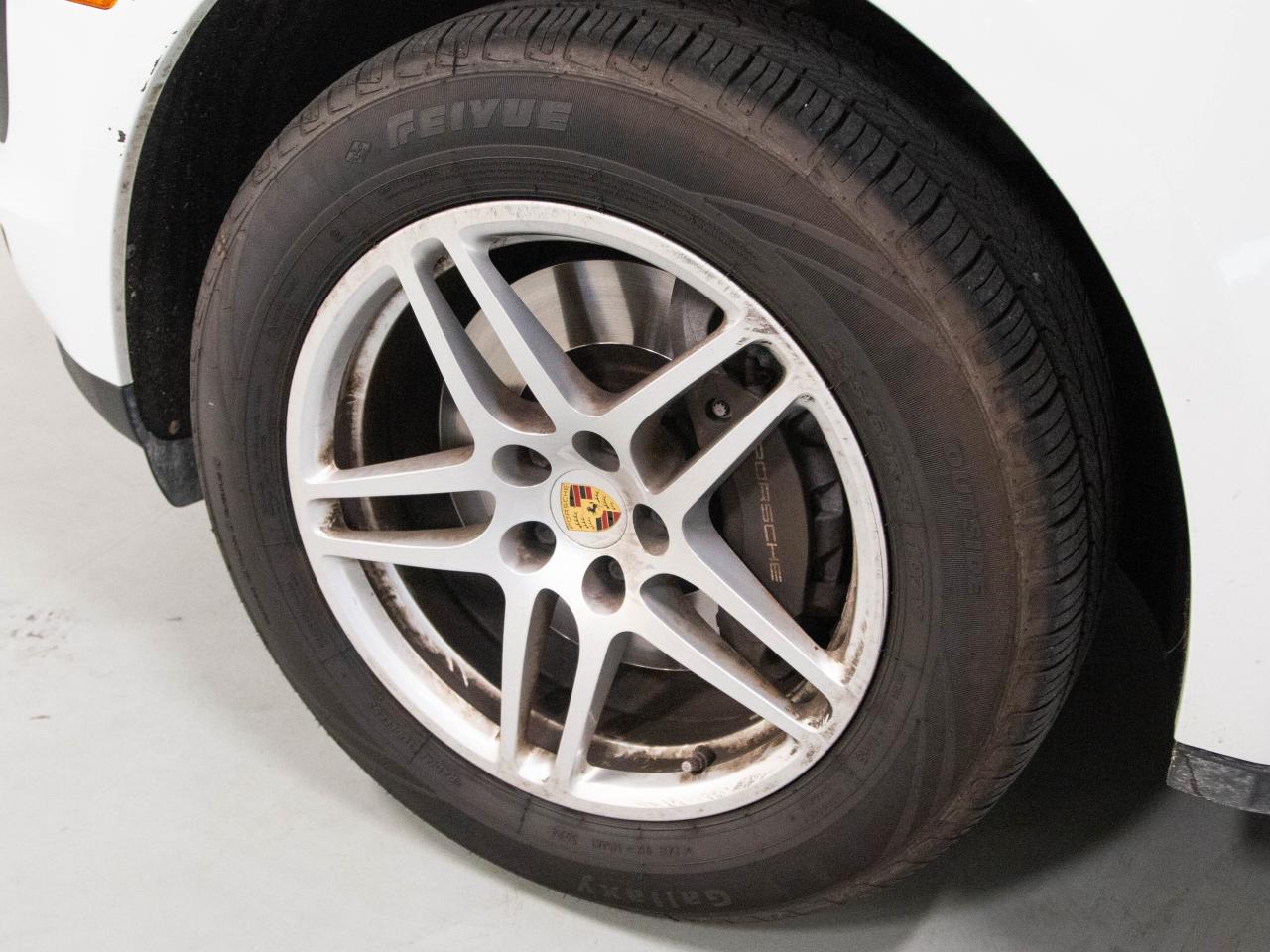 2021 Porsche Macan PREMIUM PLUS PKG | BOSE | PANO Photo