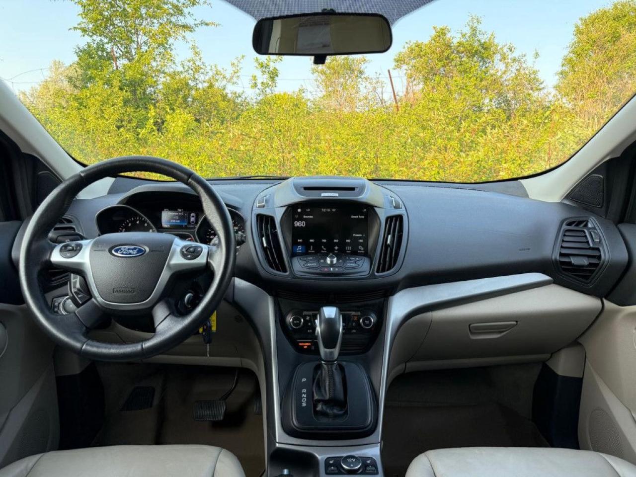 2016 Ford Escape SE | ONE OWNER | CLEAN CARFAX | LEATHER | NAVI | BACKUP CAM | POWER TAILGATE | HEATED SEATS | - Photo #15