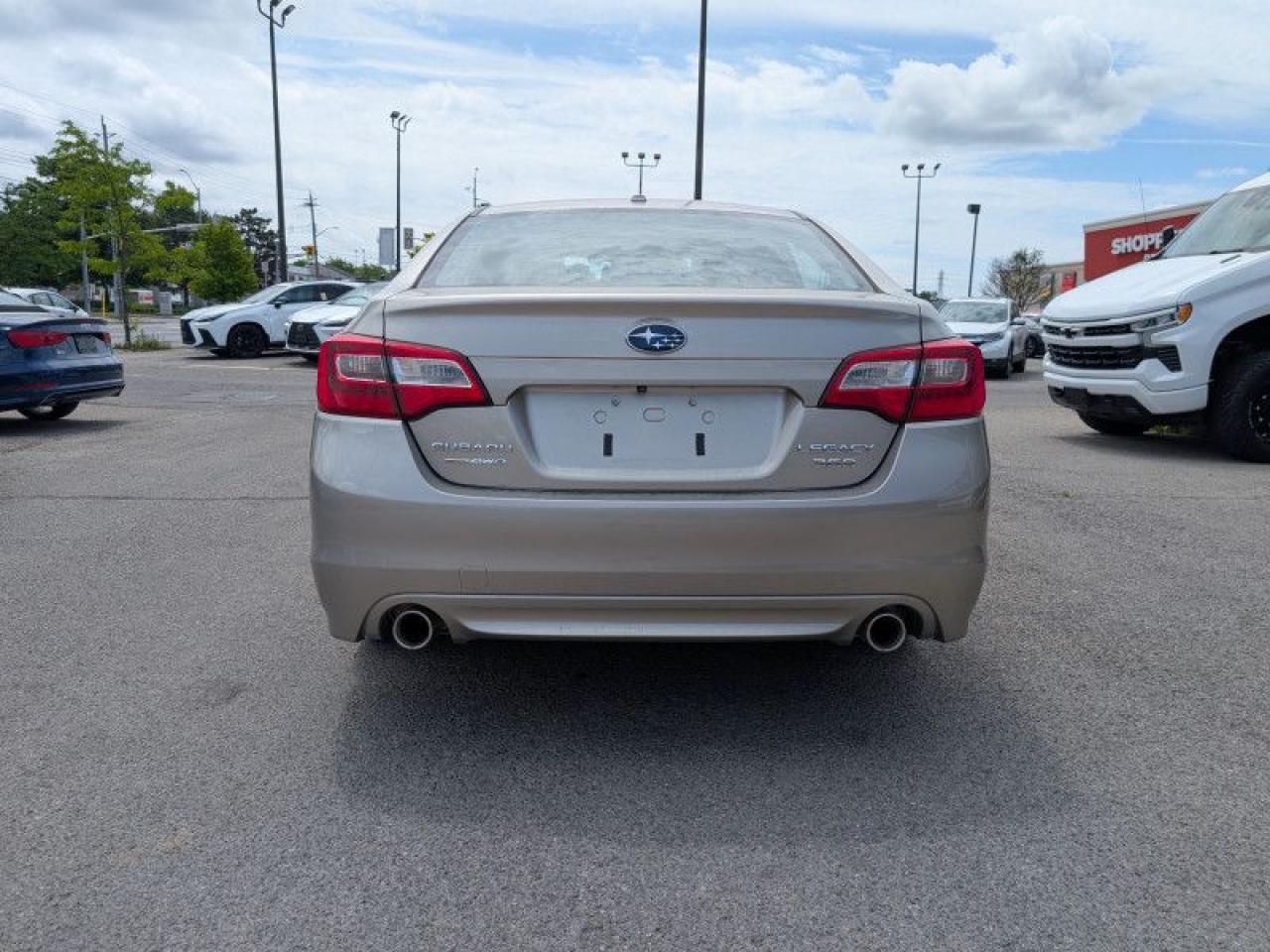 2015 Subaru Legacy 3.6R Limited  **LOW KMS - EYESIGHT** Photo3
