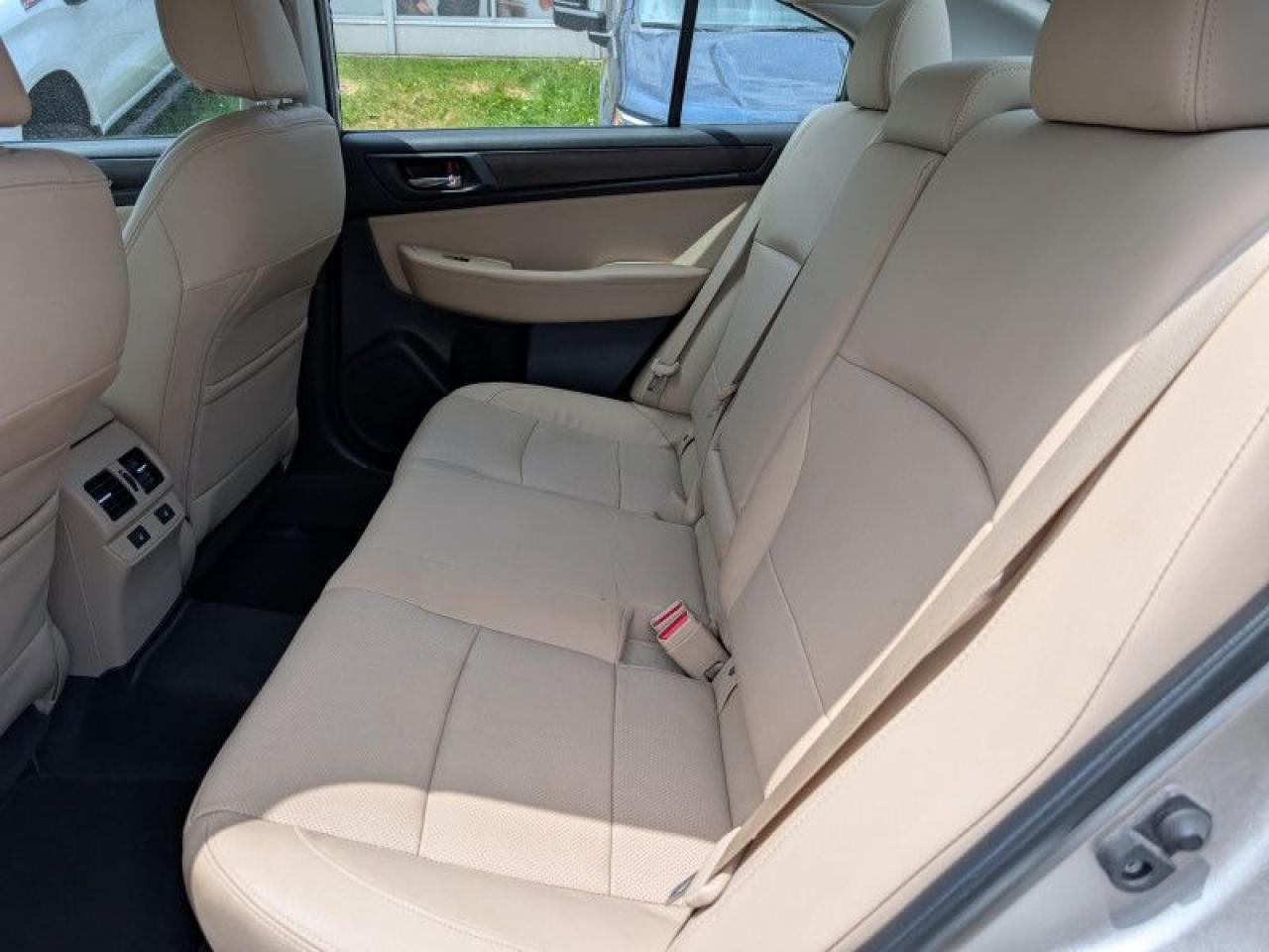 2015 Subaru Legacy 3.6R Limited  **LOW KMS - EYESIGHT** Photo