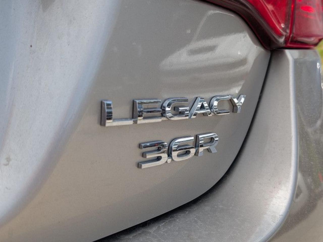 2015 Subaru Legacy 3.6R Limited  **LOW KMS - EYESIGHT** Photo