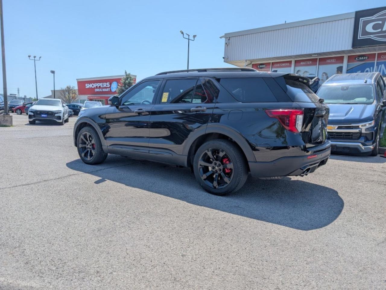2021 Ford Explorer ST  **ST STREET PACK - PREM TECH PKG** Photo2
