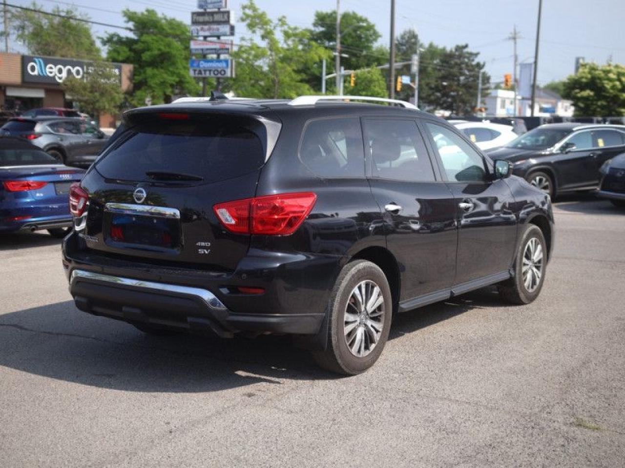 2019 Nissan Pathfinder 4x4 SV Tech  **HTD SW - REM. START** Photo3