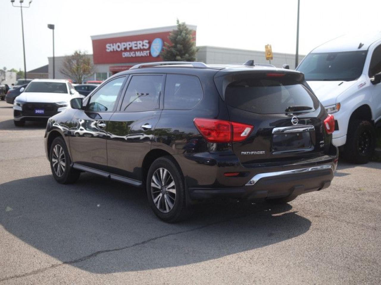 2019 Nissan Pathfinder 4x4 SV Tech  **HTD SW - REM. START** Photo2