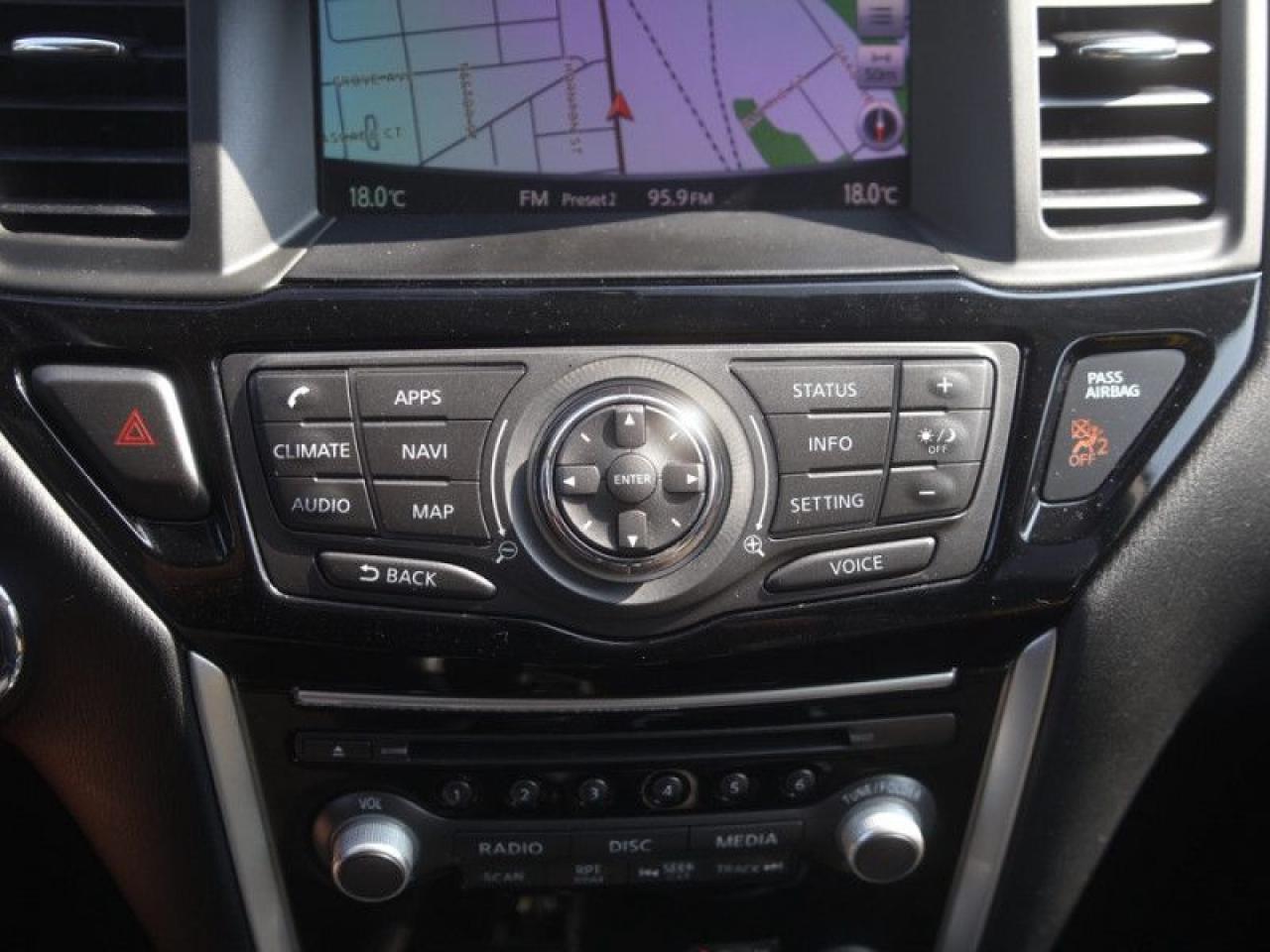 2019 Nissan Pathfinder 4x4 SV Tech  **HTD SW - REM. START** Photo
