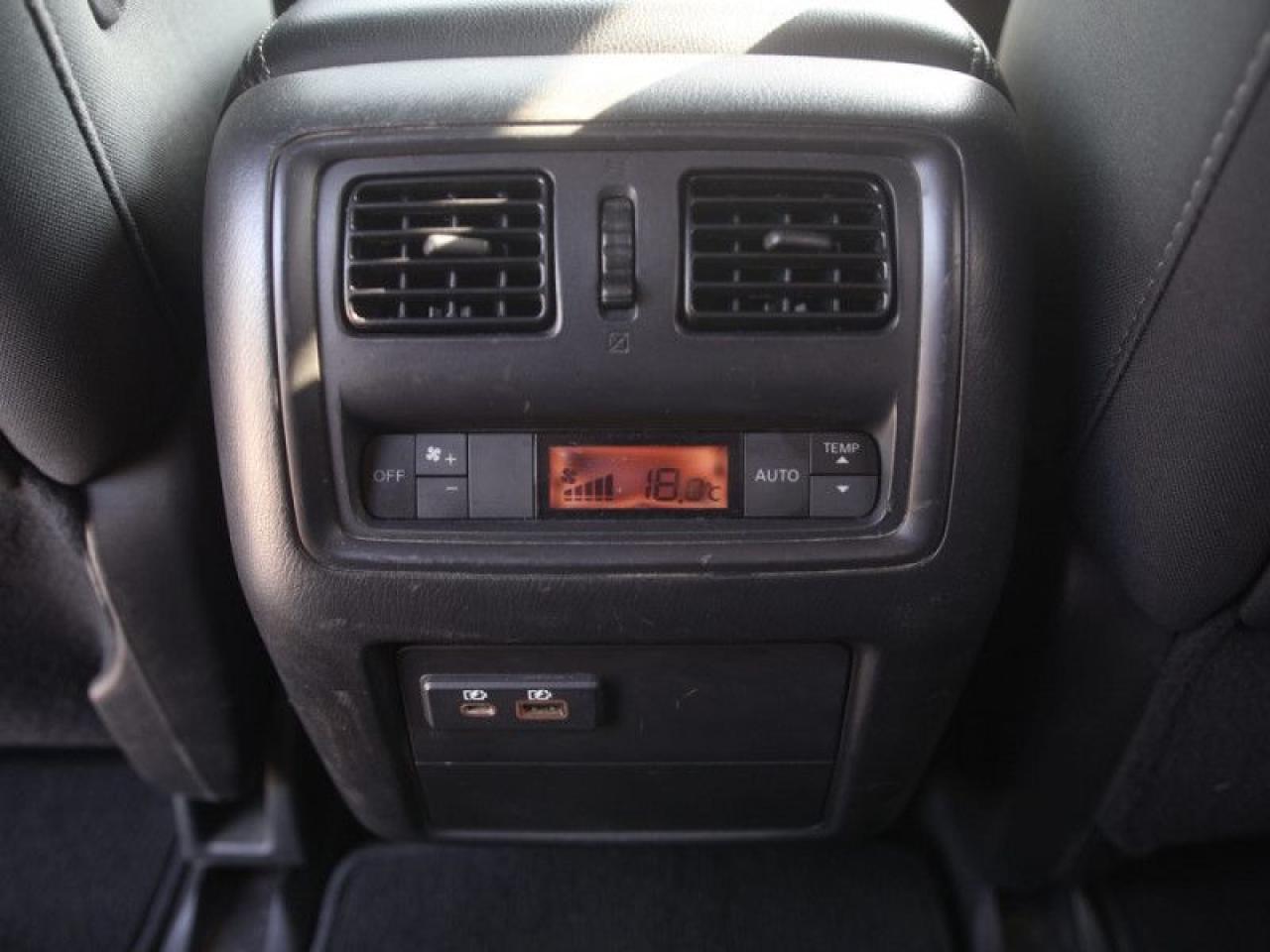 2019 Nissan Pathfinder 4x4 SV Tech  **HTD SW - REM. START** Photo