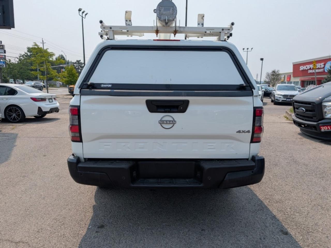 2023 Nissan Frontier S  **ADAP CC -BLIND SPOT - LANE SAFETY** Photo