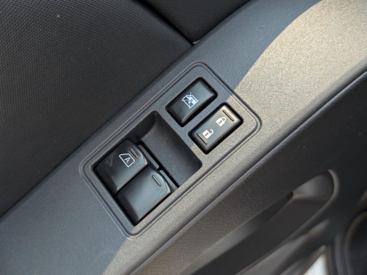 2023 Nissan Frontier S  **ADAP CC -BLIND SPOT - LANE SAFETY** Photo