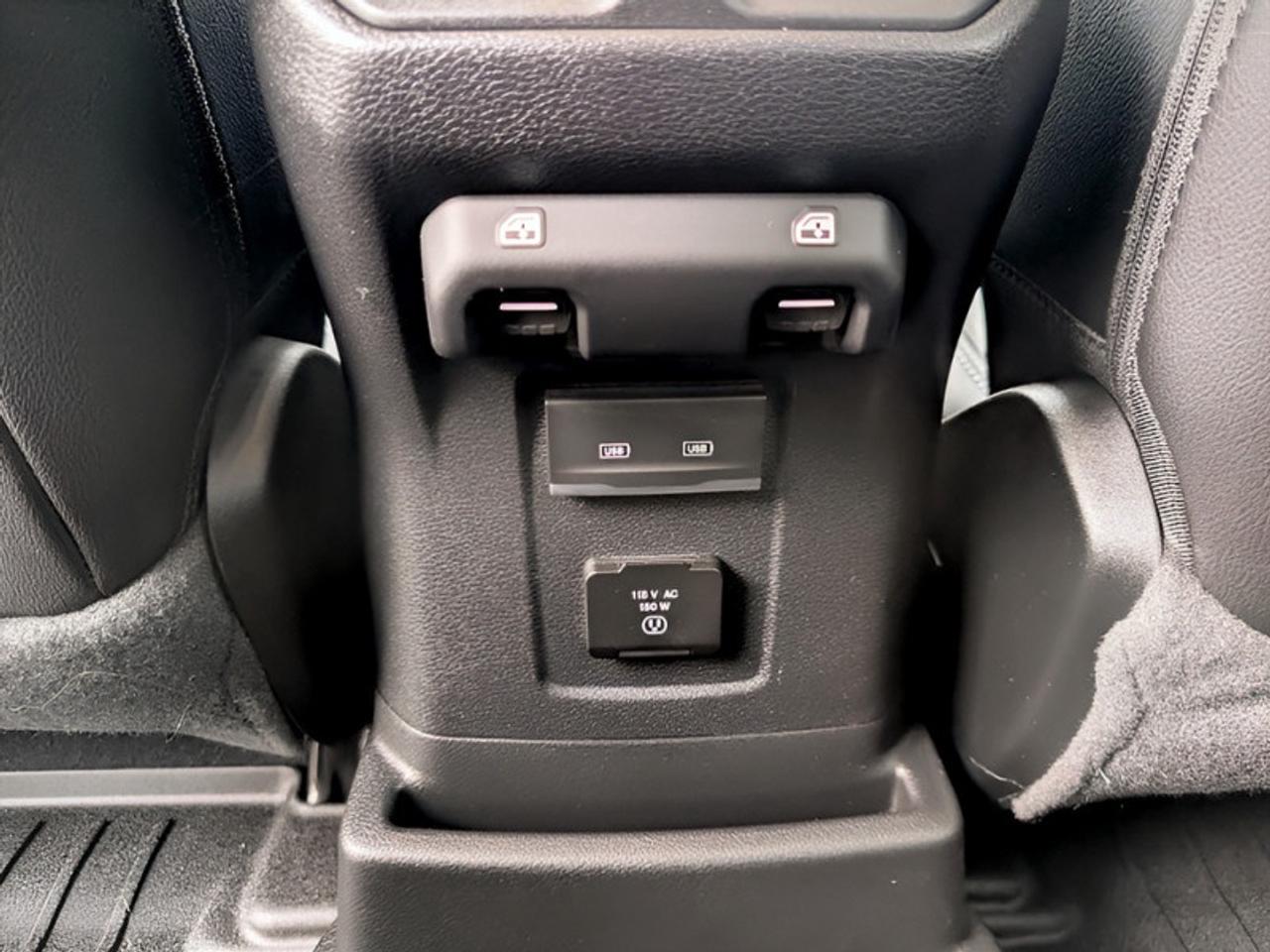 2021 Jeep Wrangler Sahara Unlimited  **LOW KMS - DIESEL** Photo