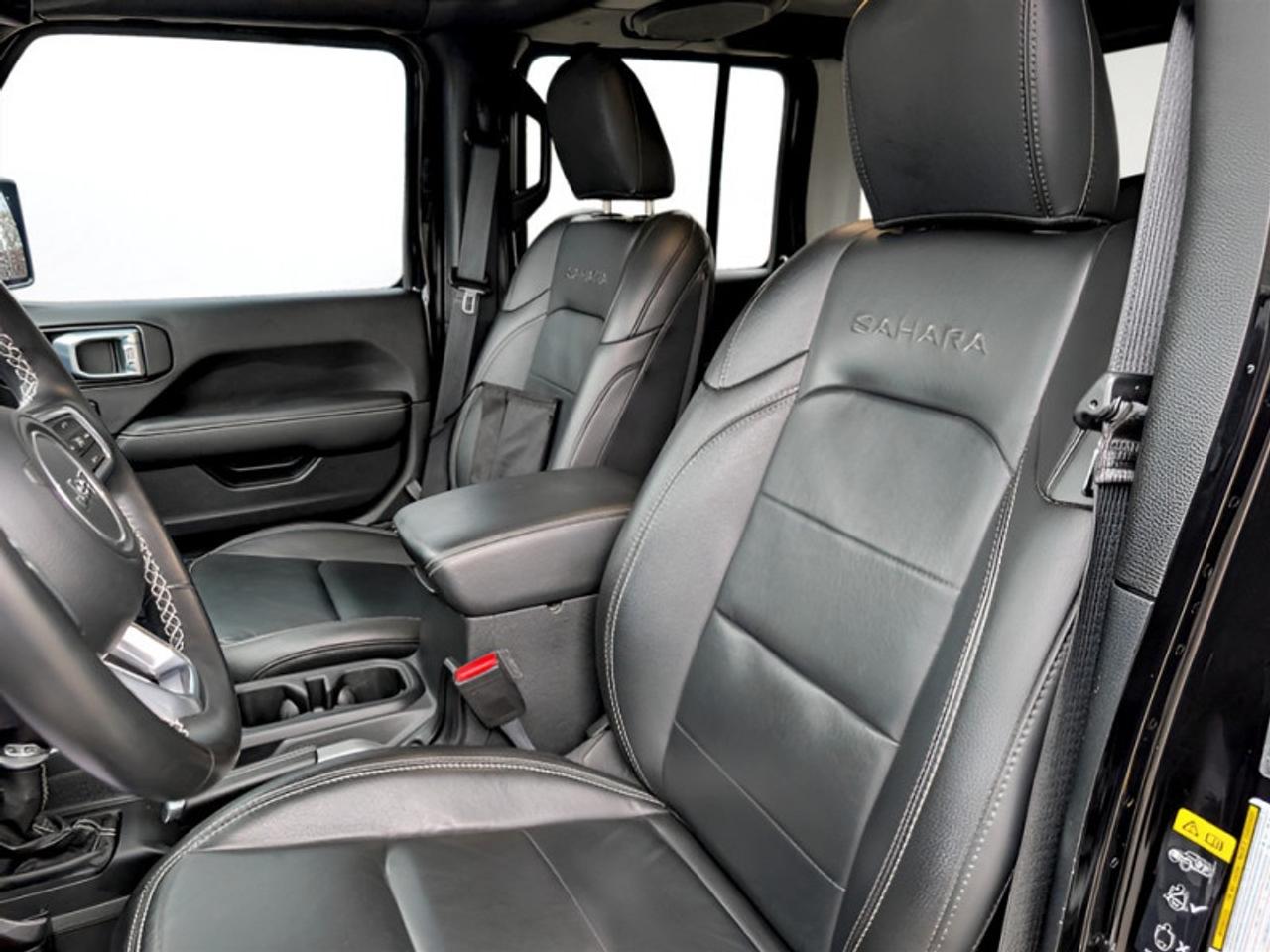 2021 Jeep Wrangler Sahara Unlimited  **LOW KMS - DIESEL** Photo