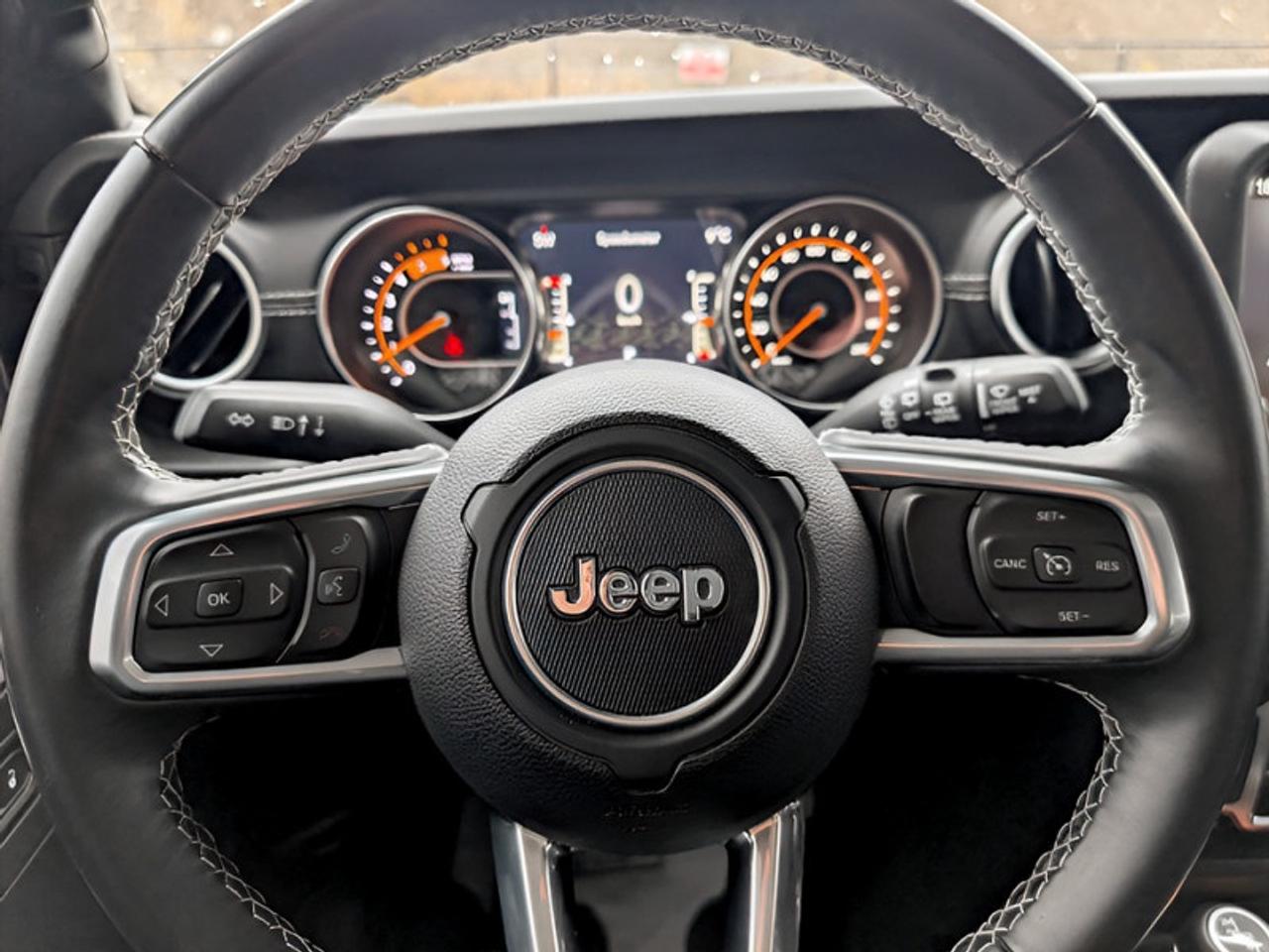 2021 Jeep Wrangler Sahara Unlimited  **LOW KMS - DIESEL** Photo