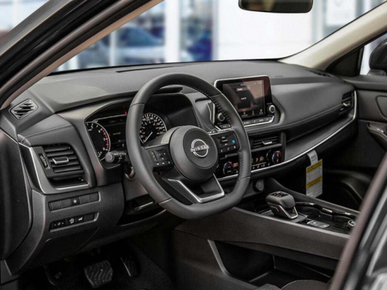 2025 Nissan Rogue SV Moonroof  - Moonroof -  Power Liftgate Photo