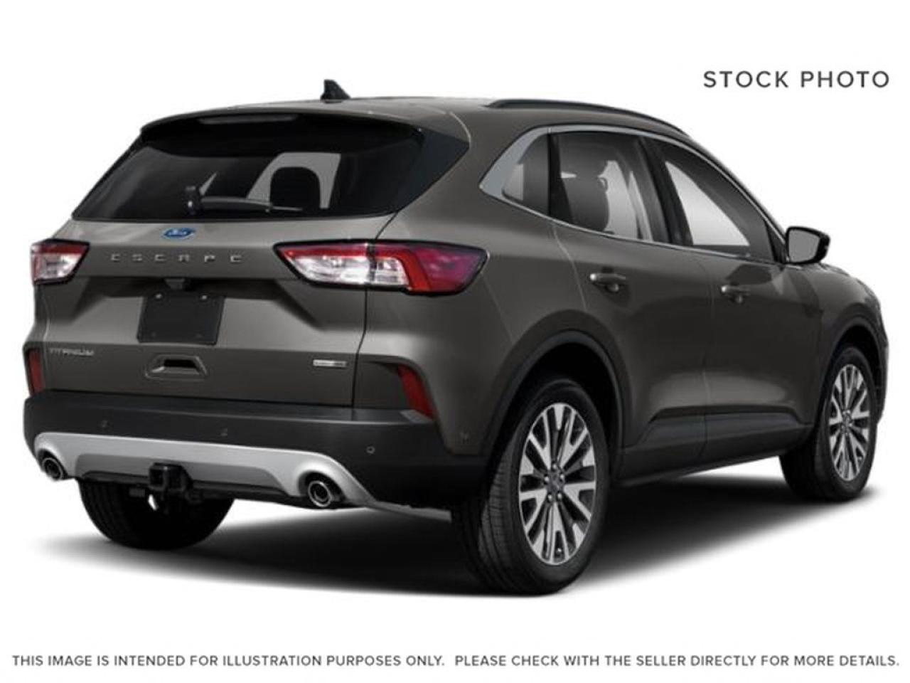 2021 Ford Escape Titanium Hybrid Photo2