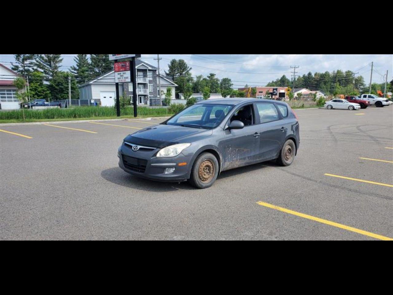 Used 2009 Hyundai Elantra HATCHBACK for sale in Sainte Sophie, QC