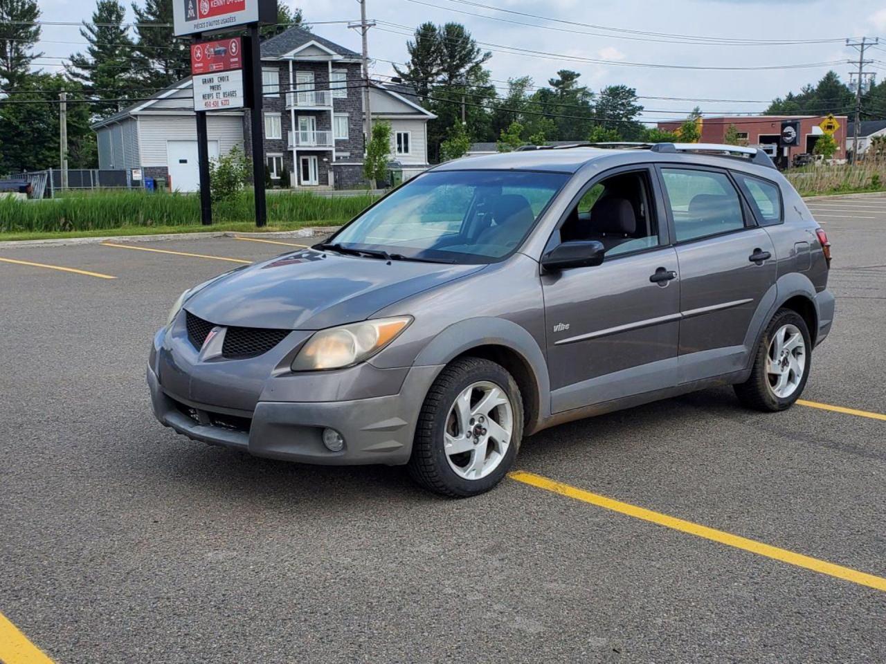 Used 2003 Pontiac Vibe Hatchback for sale in Sainte Sophie, QC