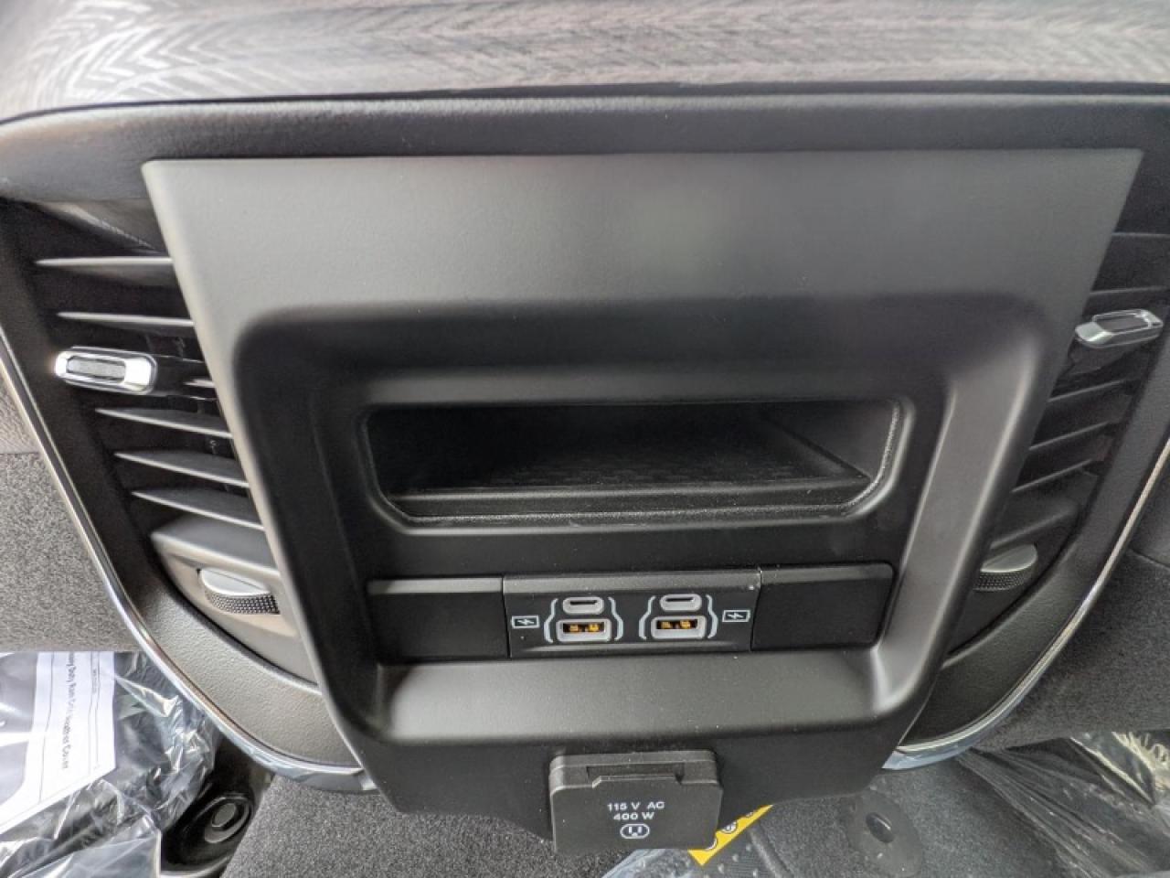 2025 RAM 3500 LARAMIE CREW 6'4" 4X4 6.7L DIESEL (ETM) Photo