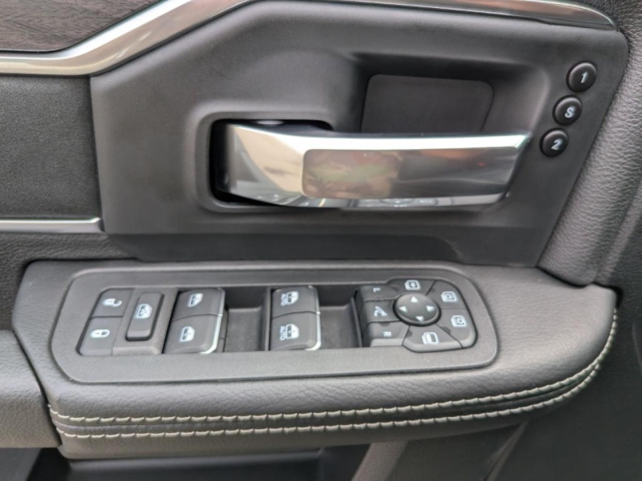 2025 RAM 3500 LARAMIE CREW 6'4" 4X4 6.7L DIESEL (ETM) Photo