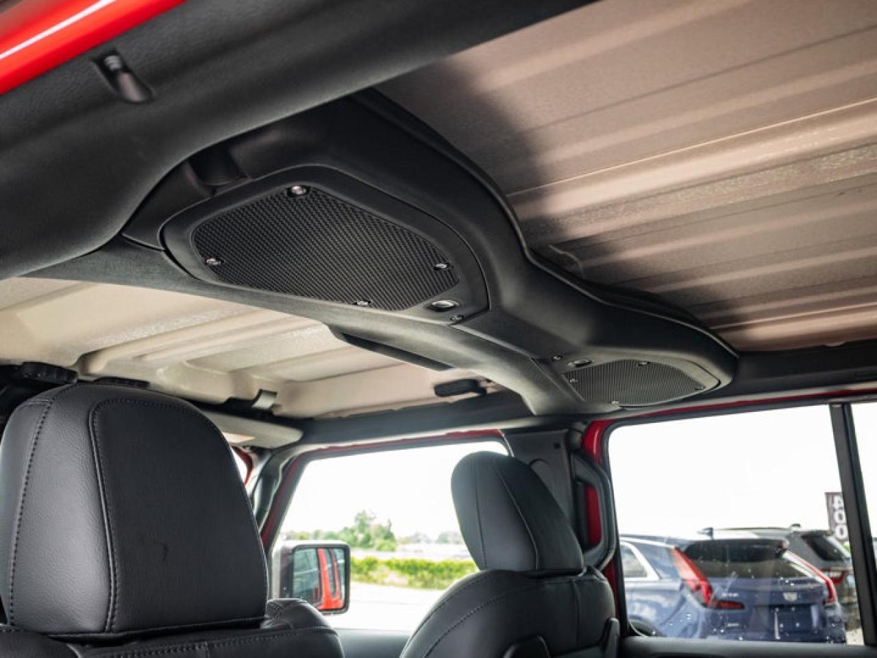 2025 Jeep Wrangler Sahara Photo