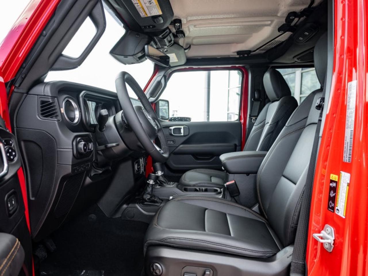 2025 Jeep Wrangler Sahara Photo