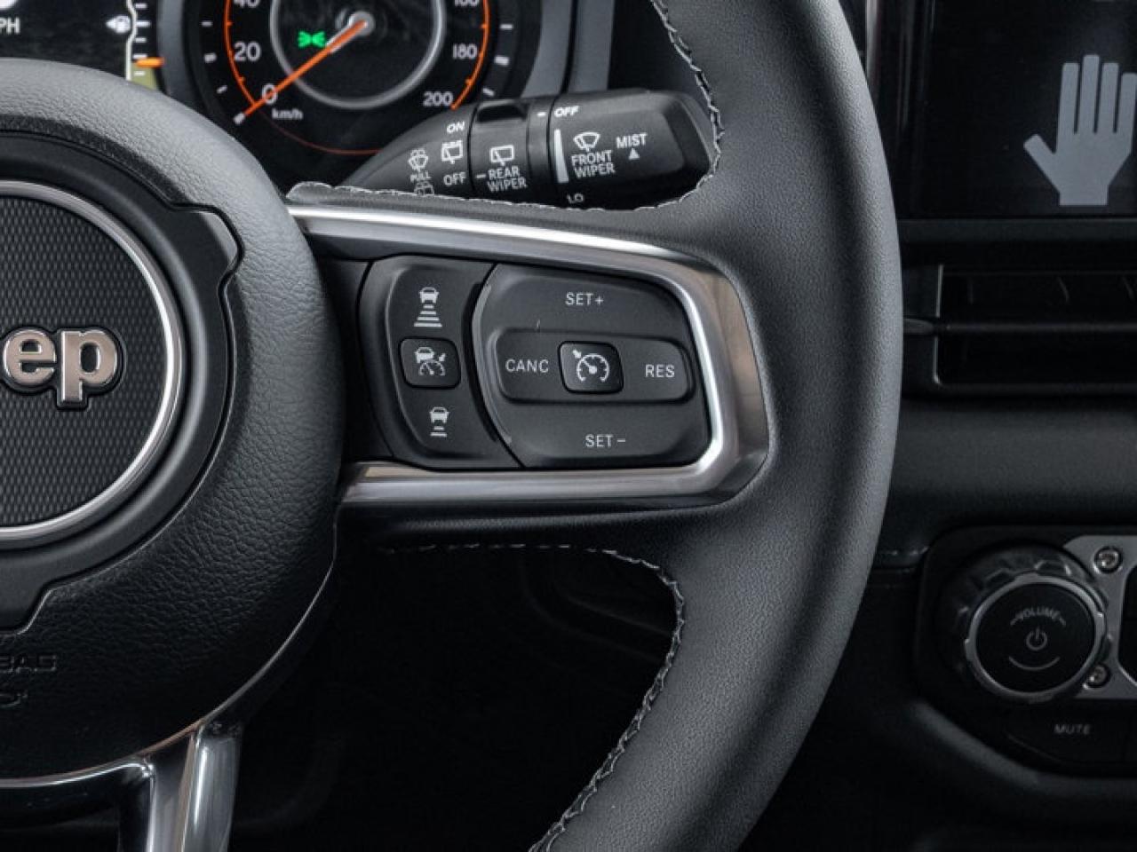 2025 Jeep Wrangler Sahara Photo