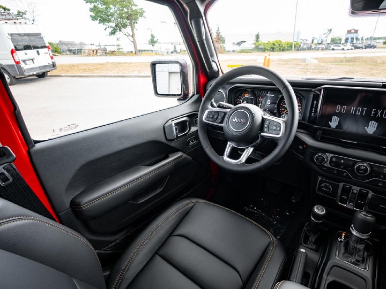 2025 Jeep Wrangler Sahara Photo