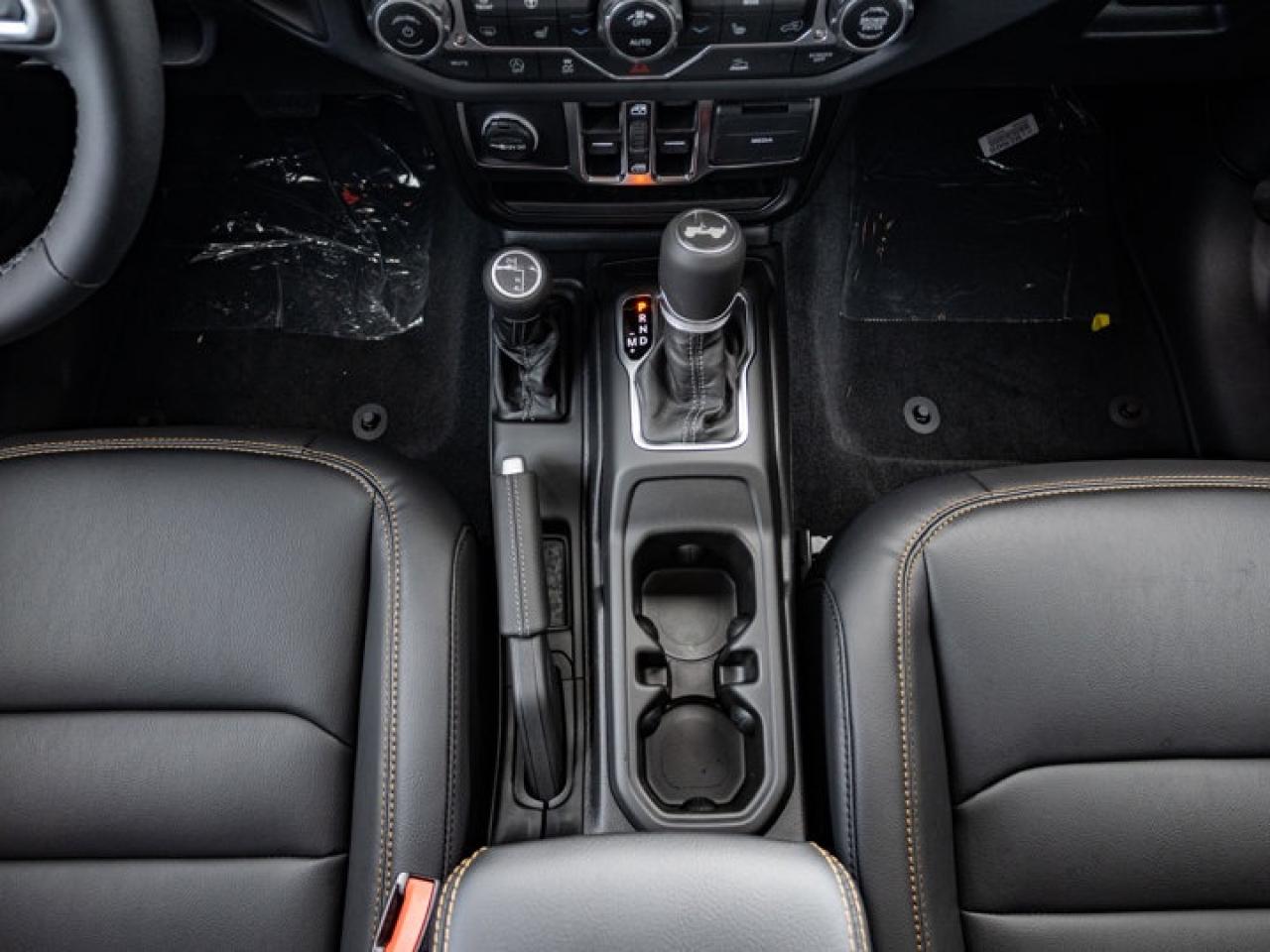 2025 Jeep Wrangler Sahara Photo