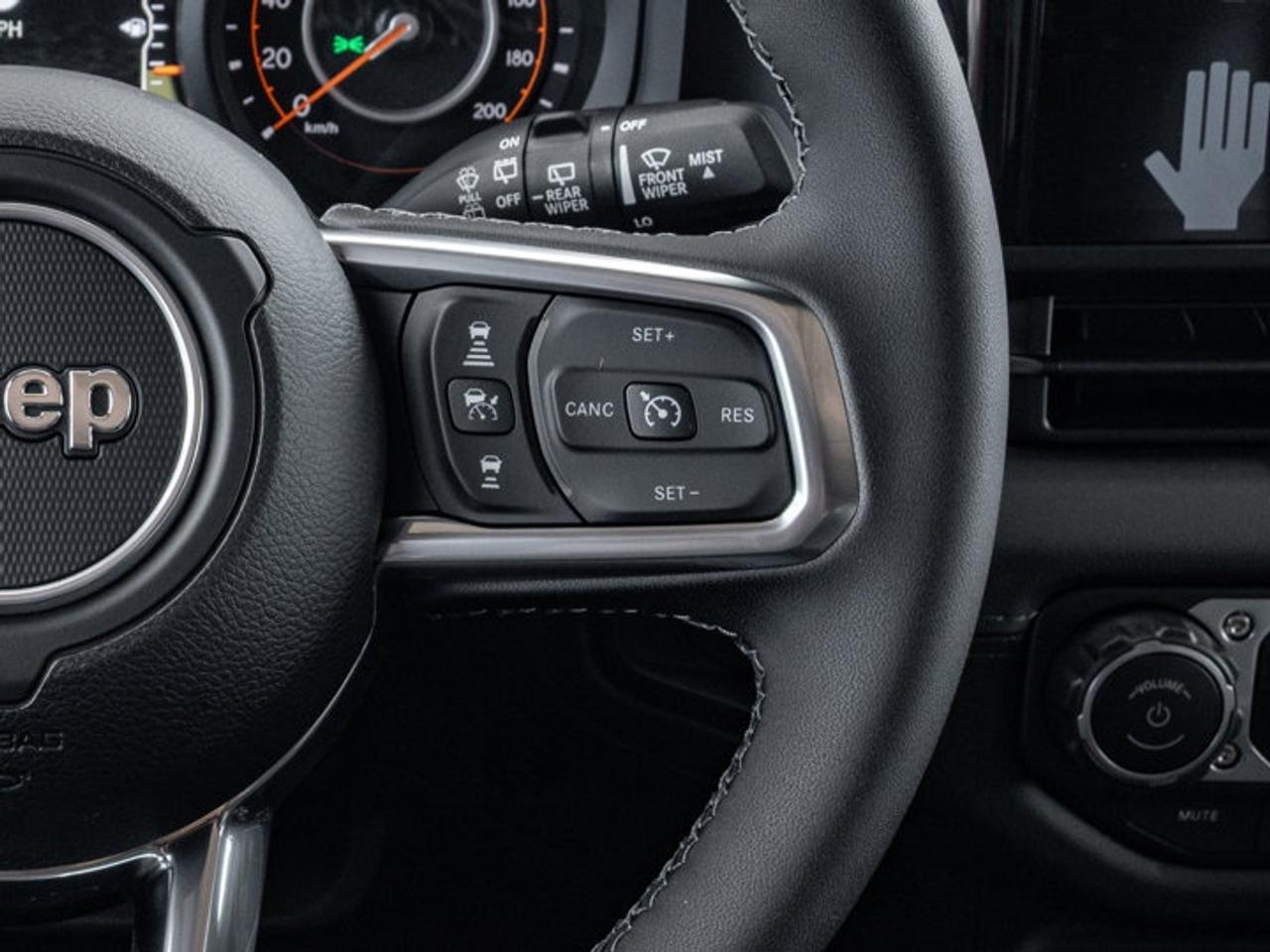 2025 Jeep Wrangler Sahara Photo