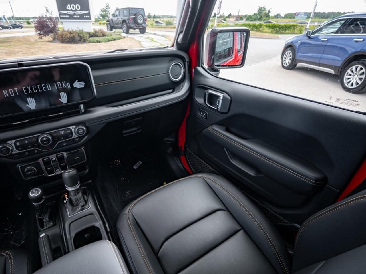 2025 Jeep Wrangler Sahara Photo