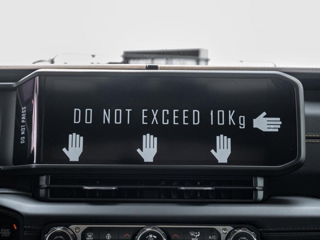 2025 Jeep Wrangler Sahara Photo