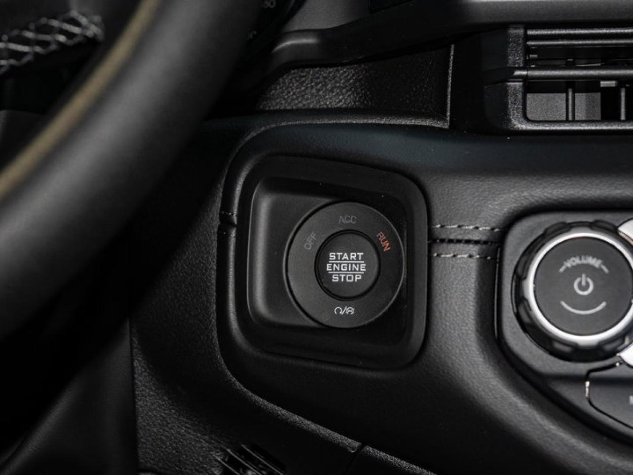 2025 Jeep Wrangler Sahara Photo