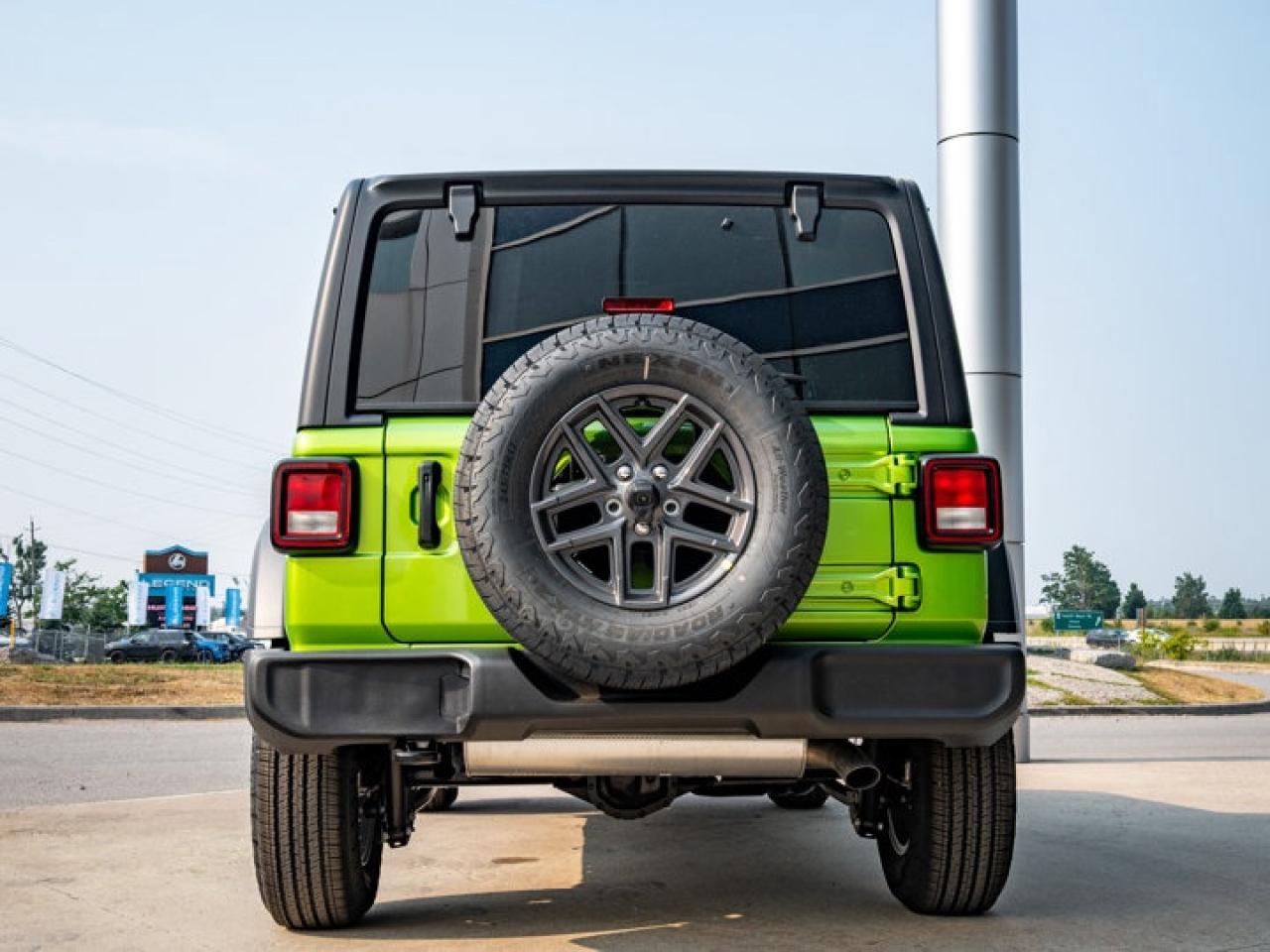 2025 Jeep Wrangler Sport S Photo