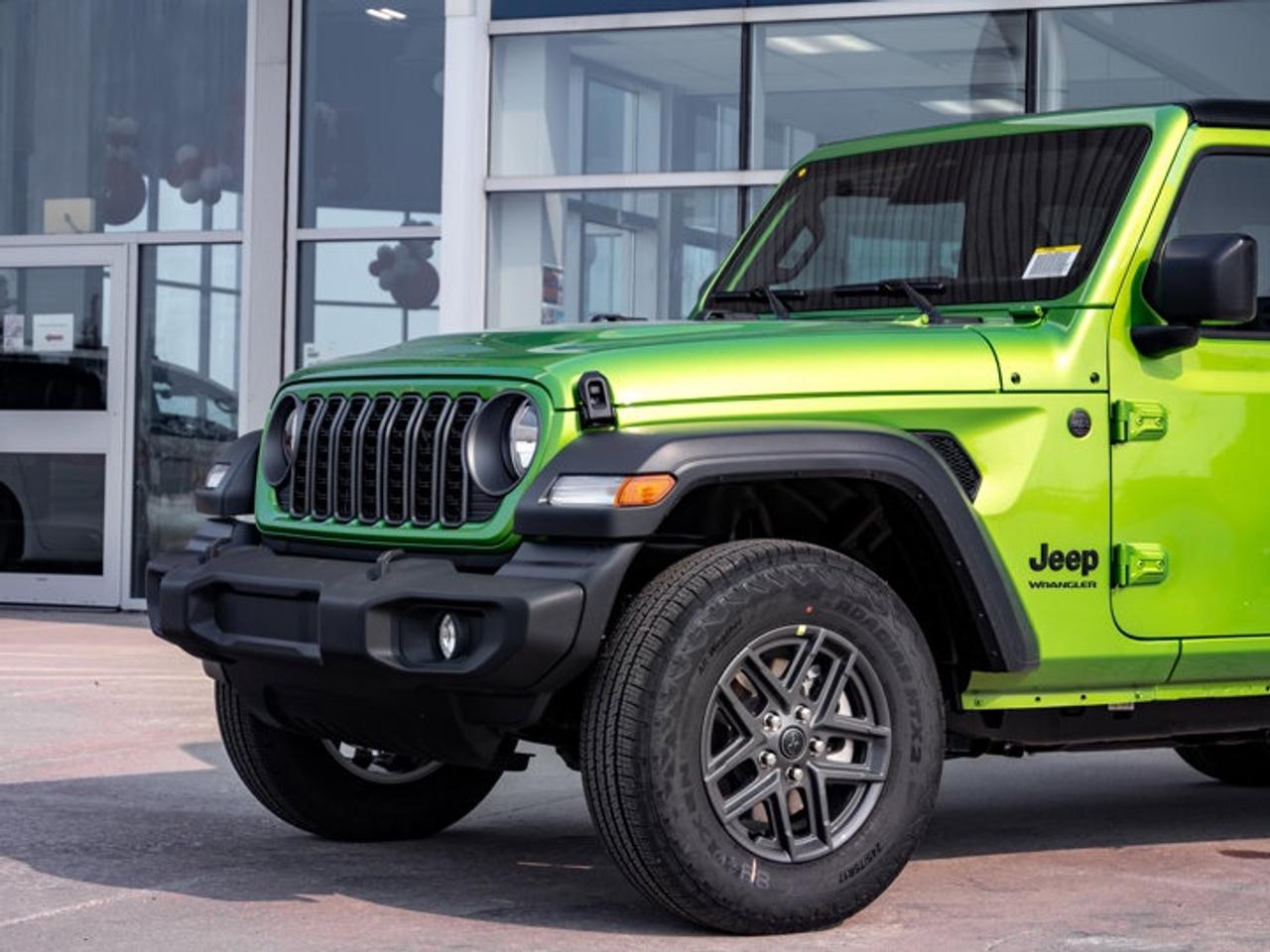 2025 Jeep Wrangler Sport S Photo