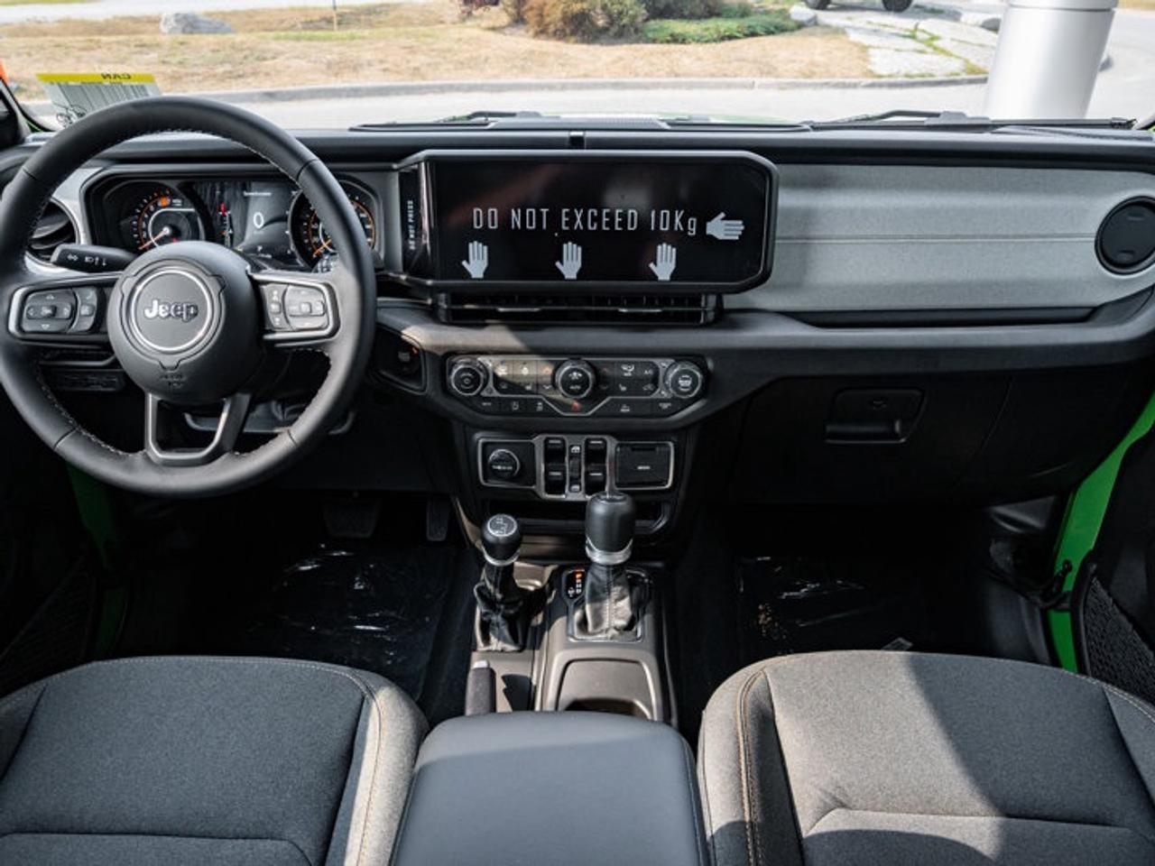 2025 Jeep Wrangler Sport S Photo