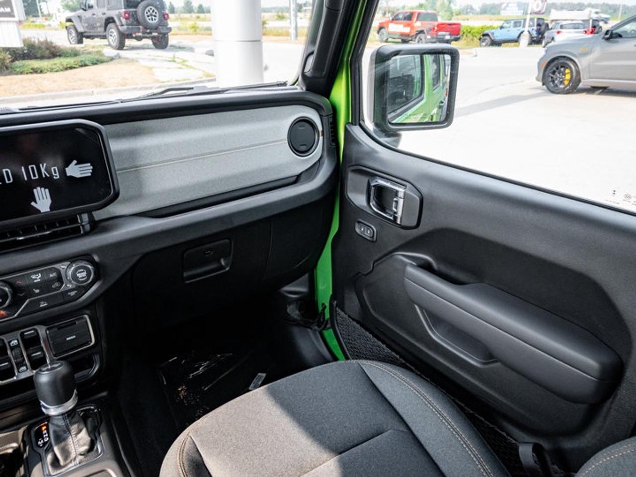 2025 Jeep Wrangler Sport S Photo