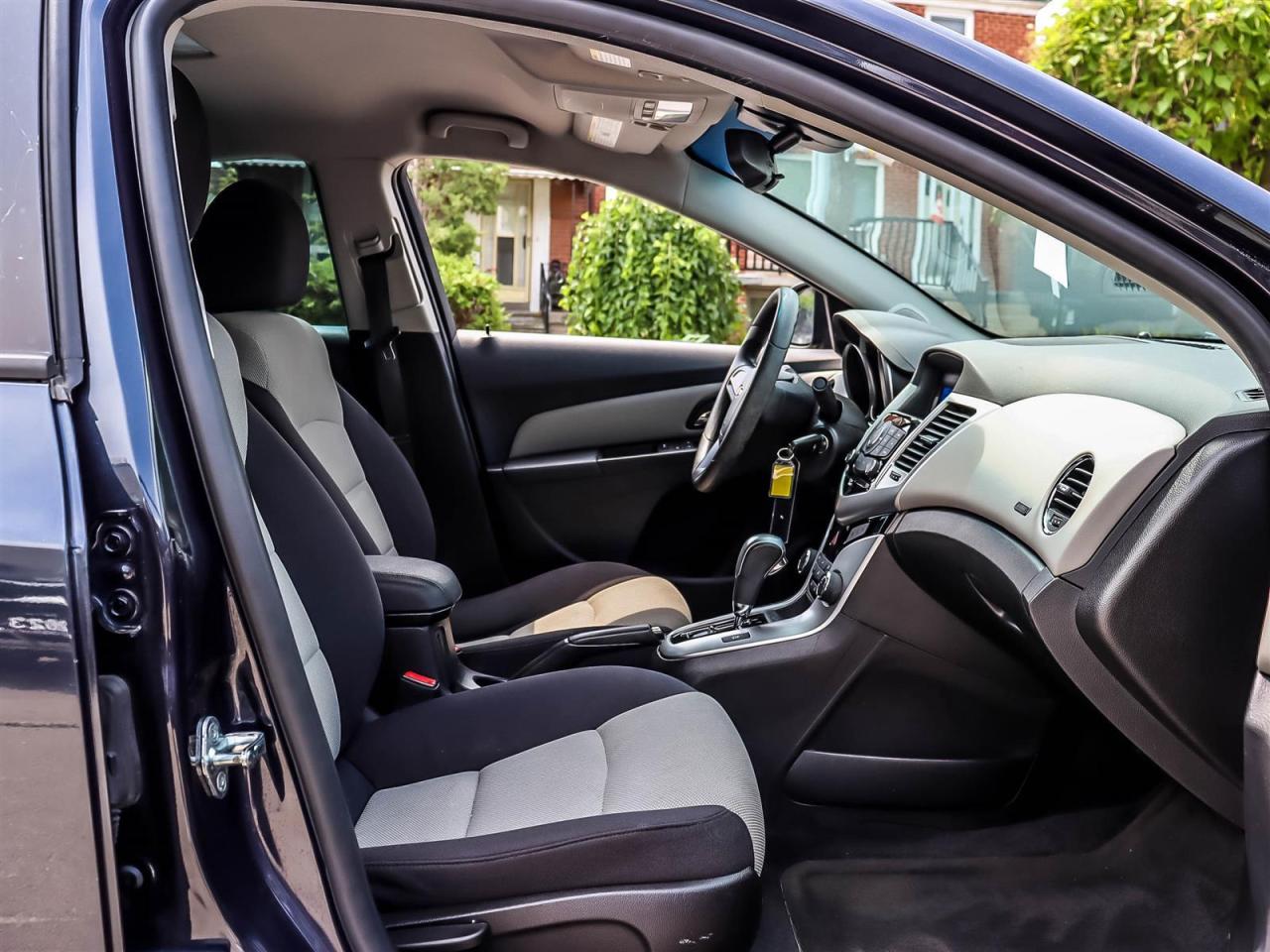 2016 Chevrolet Cruze Limited 2LS Photo