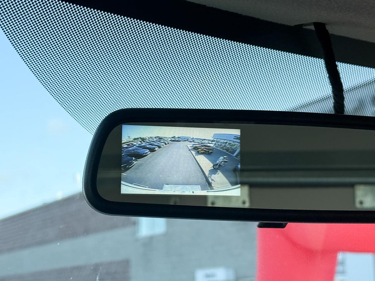 2025 GMC Savana Cutaway Work Van 4.3L V8 WITH REMOTE ENTRY, CRUISE CONTROL, A/C, REAR VISION CAMERA, AM/FM STEREO Photo