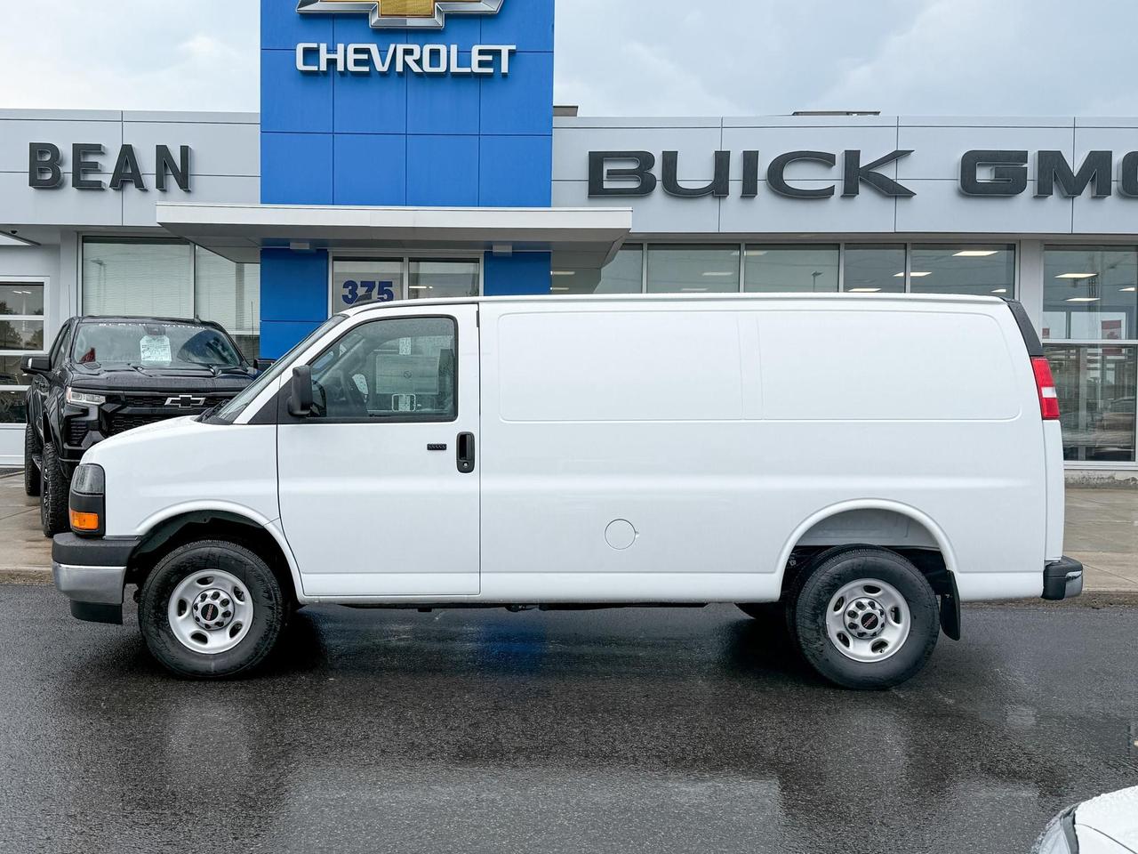 2025 GMC Savana 2500 Work Van 4.3L V6, REMOTE START/ENTRY, POWER DRIVER SEAT, AIR CONDITIONING, CRUISE CONTROL, MP3 PLAYER, BLUETOOTH, REAR VISION CAMERA Photo