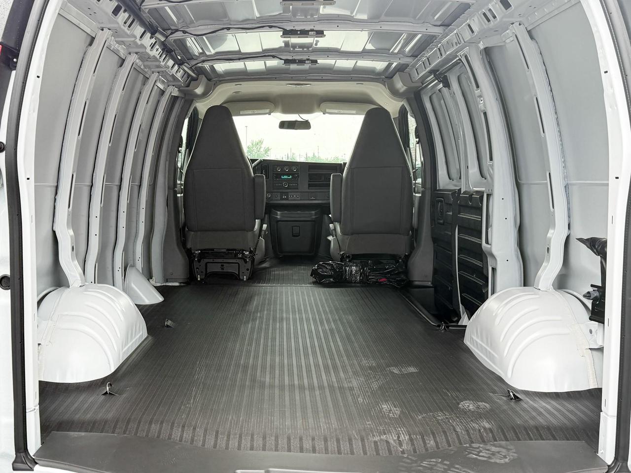 2025 GMC Savana 2500 Work Van 4.3L V6, REMOTE START/ENTRY, POWER DRIVER SEAT, AIR CONDITIONING, CRUISE CONTROL, MP3 PLAYER, BLUETOOTH, REAR VISION CAMERA Photo