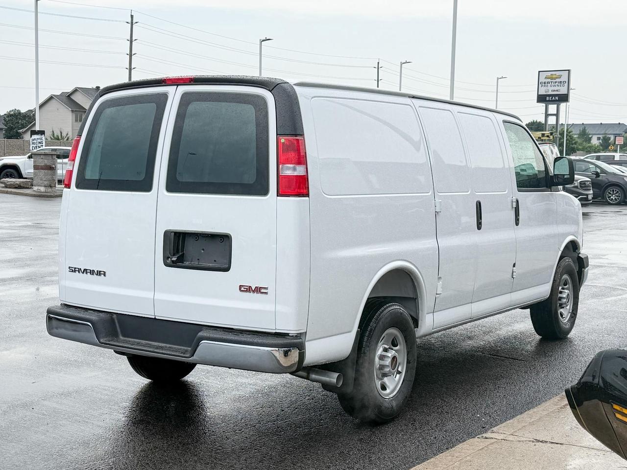 2025 GMC Savana 2500 Work Van 4.3L V6, REMOTE START/ENTRY, POWER DRIVER SEAT, AIR CONDITIONING, CRUISE CONTROL, MP3 PLAYER, BLUETOOTH, REAR VISION CAMERA Photo