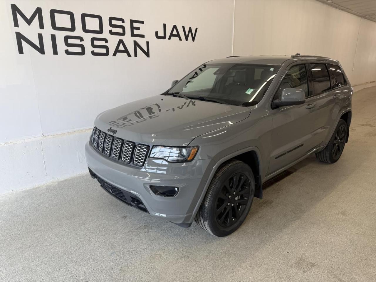 Used 2022 Jeep Cherokee Altitude 4x4 for sale in Moose Jaw, SK